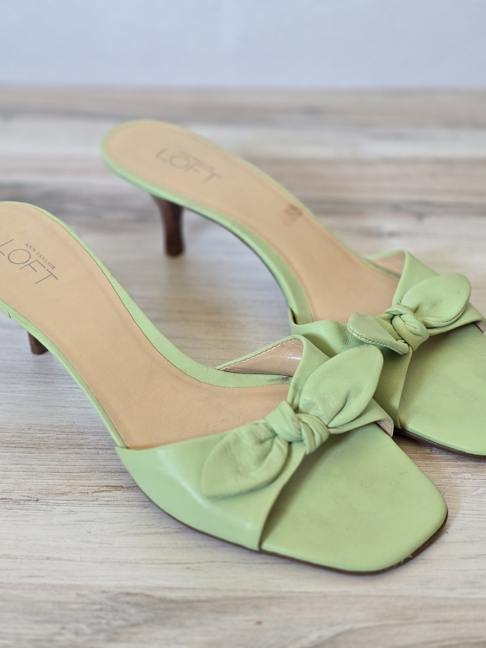 Ann Taylor Pale Green Knot-Detail Kitten Heel Sandals